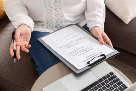 Traduo juramentada: o que , quem pode fazer e por que  importante?